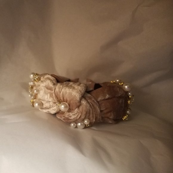 Simply Southern Hairband in Champagne - Picture 3 of 6